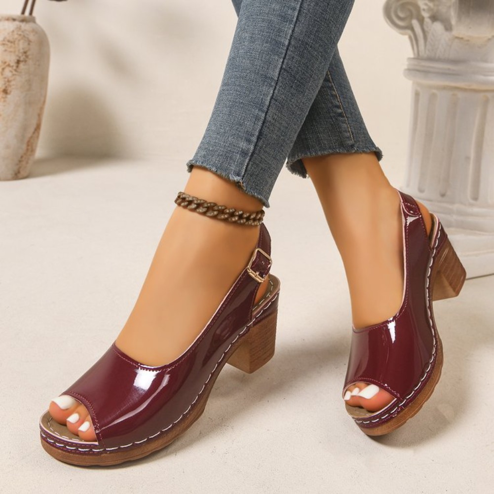 Novas Sandálias Femininas de S - Women Fashion Nova avaliação e preço